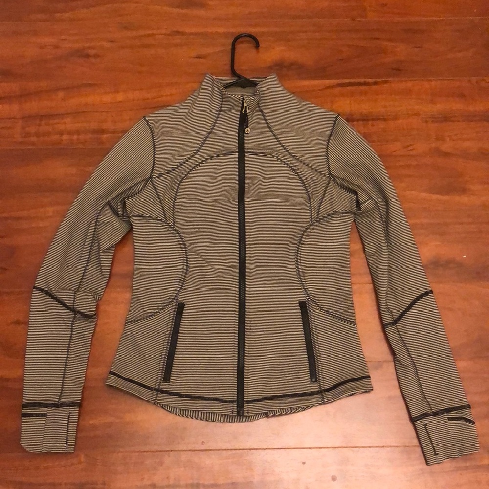 Lululemon Striped Define Jacket Size 10 Excellent Condition!!!